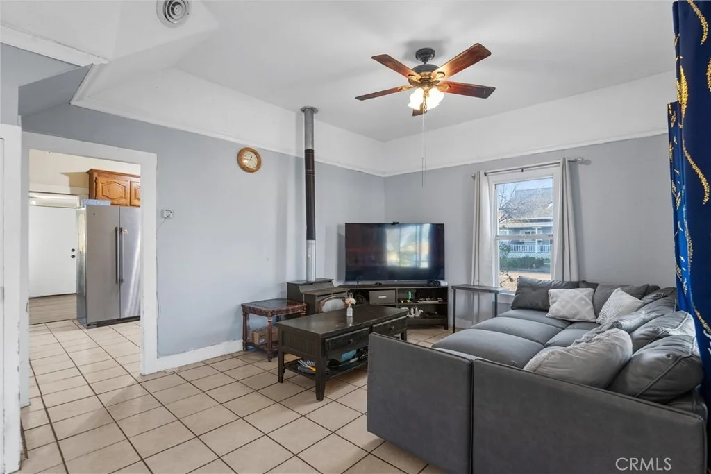 Photo of 855 Johnson
