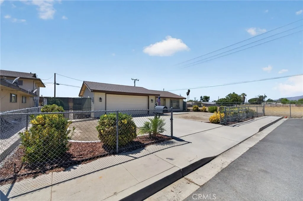 Photo of 605 Los Tilos