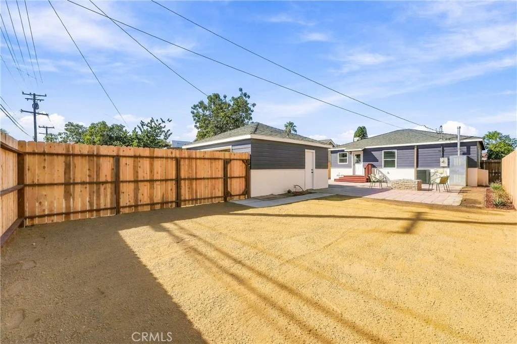 Photo of 2246 Locust Avenue