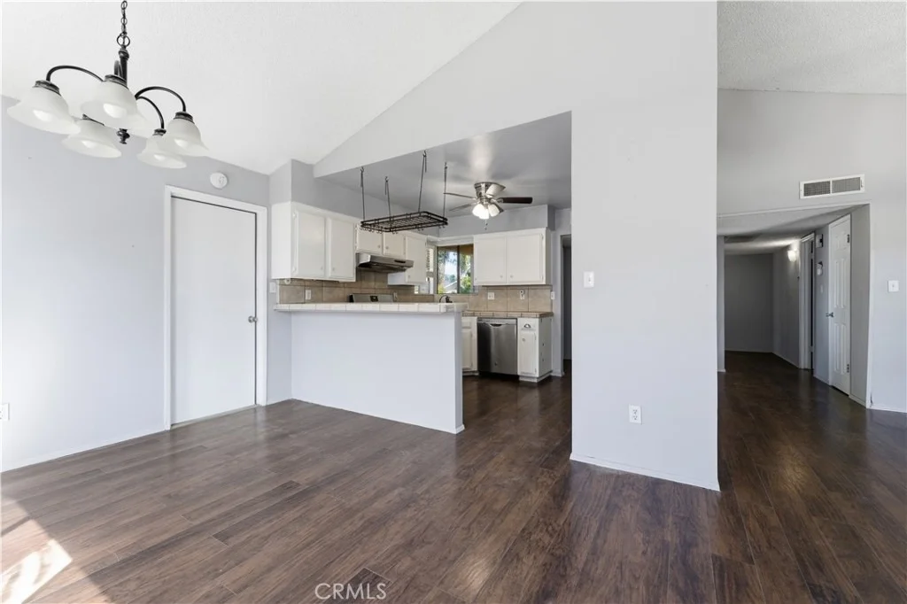 Photo of 9237 Butternut
