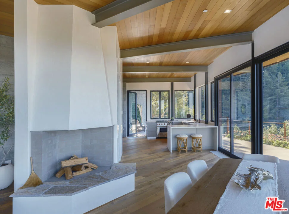 Photo of 47730 Coast Ridge Road