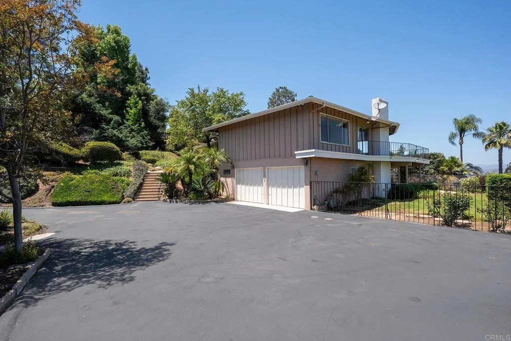Photo of 11238 ROLLING HILLS DR