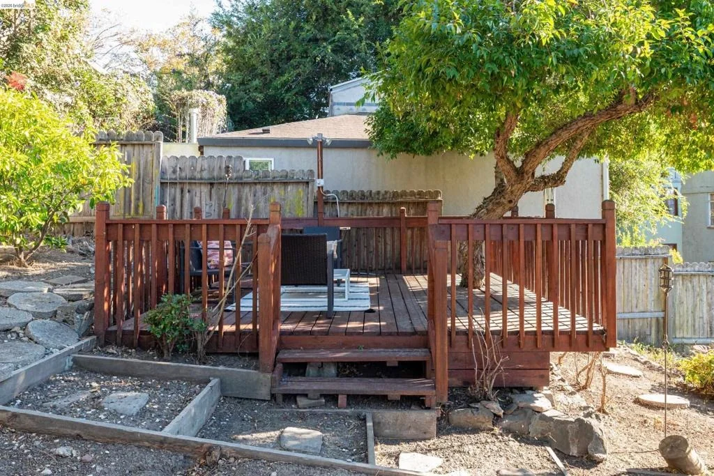 Photo of 1101 Amador Ave