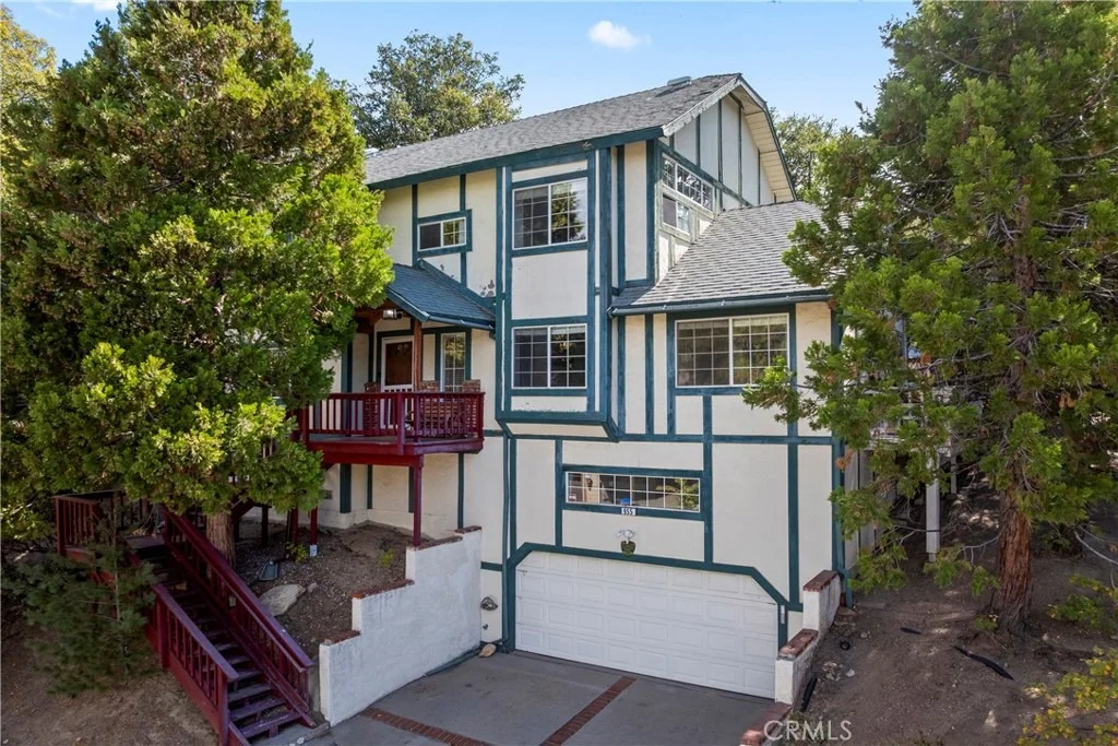 Photo of 955 Teakwood Drive