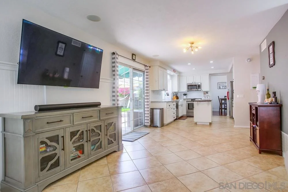 Photo of 473 Avenida Canora