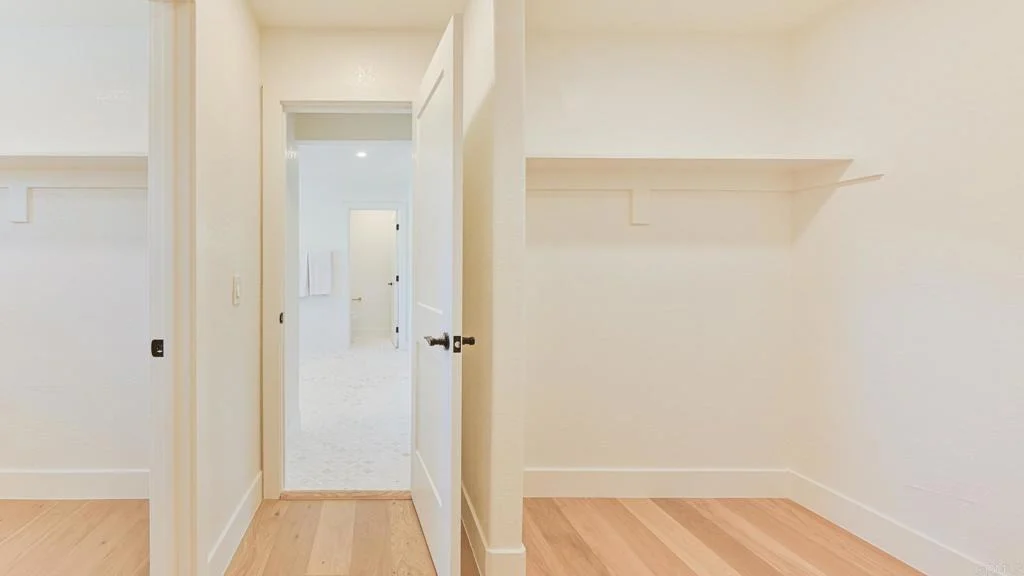 Photo of 2399 Ivy Road