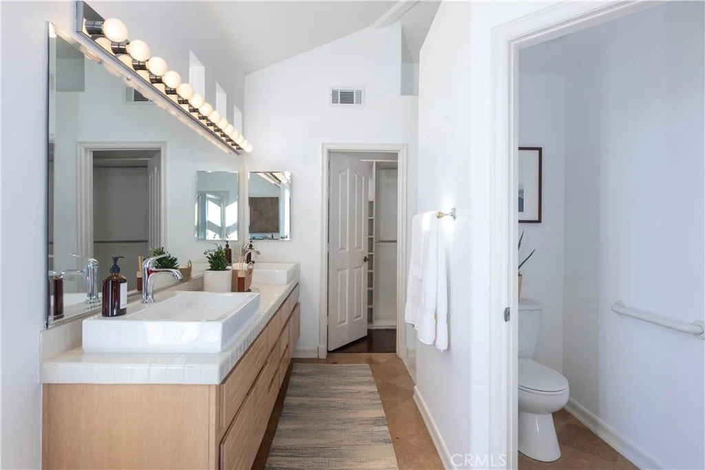 Photo of 5517 China Point