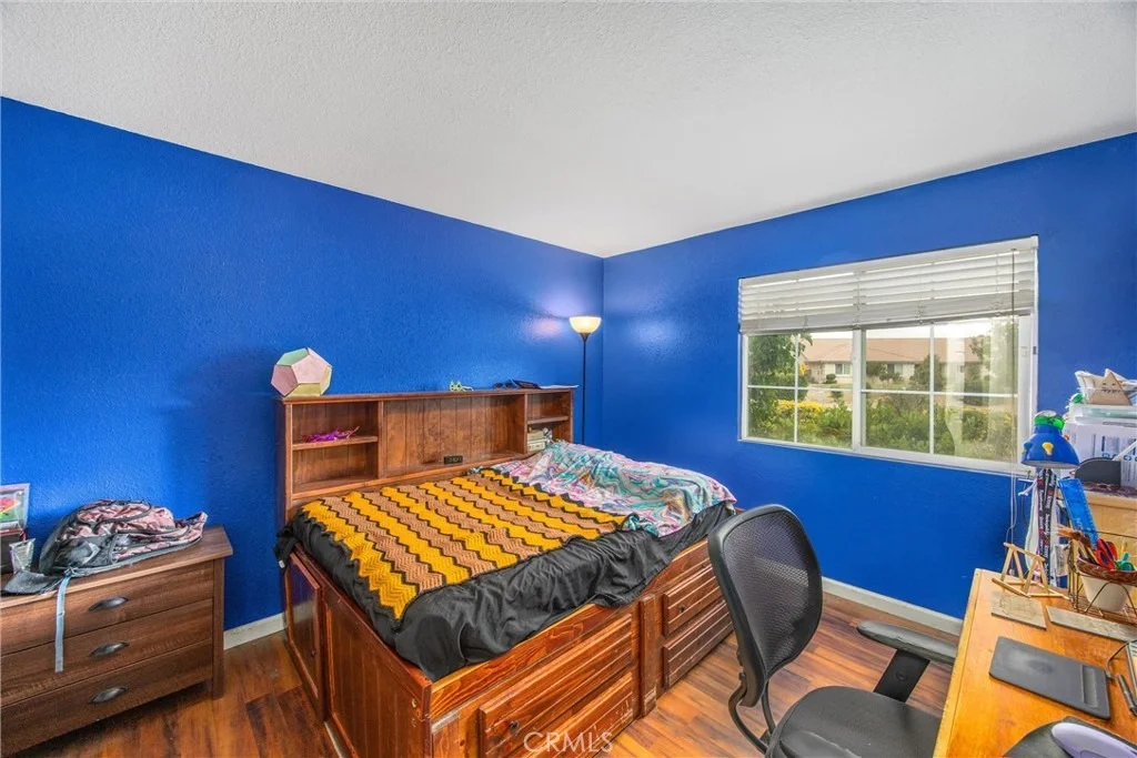 Photo of 13997 Riverside