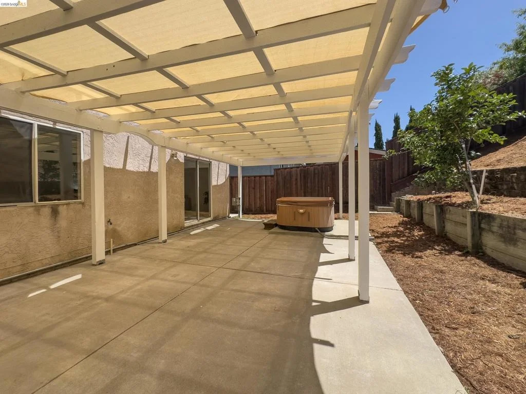 Photo of 512 Burdick Dr