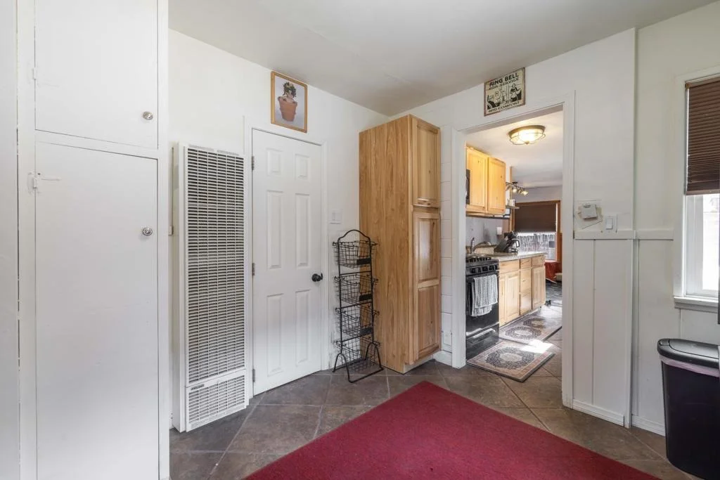 Photo of 40057 Forest Road