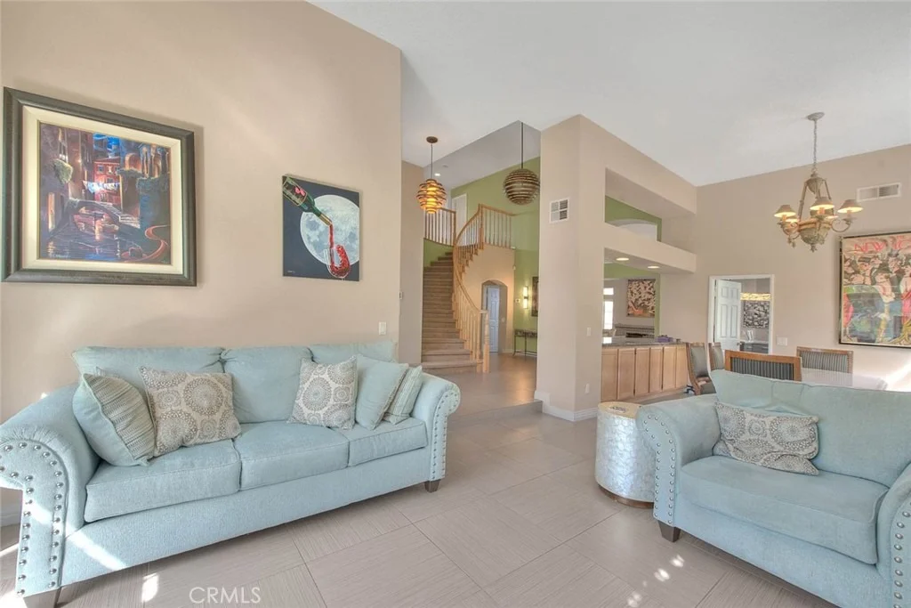 Photo of 16049 Pinnacle