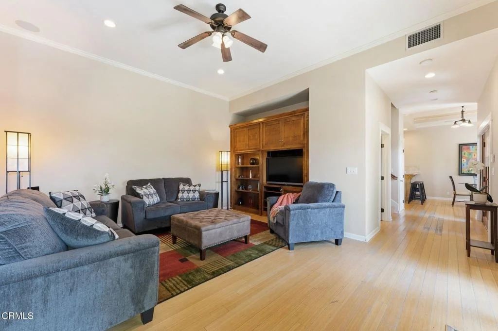 Photo of 436 Redwood Drive