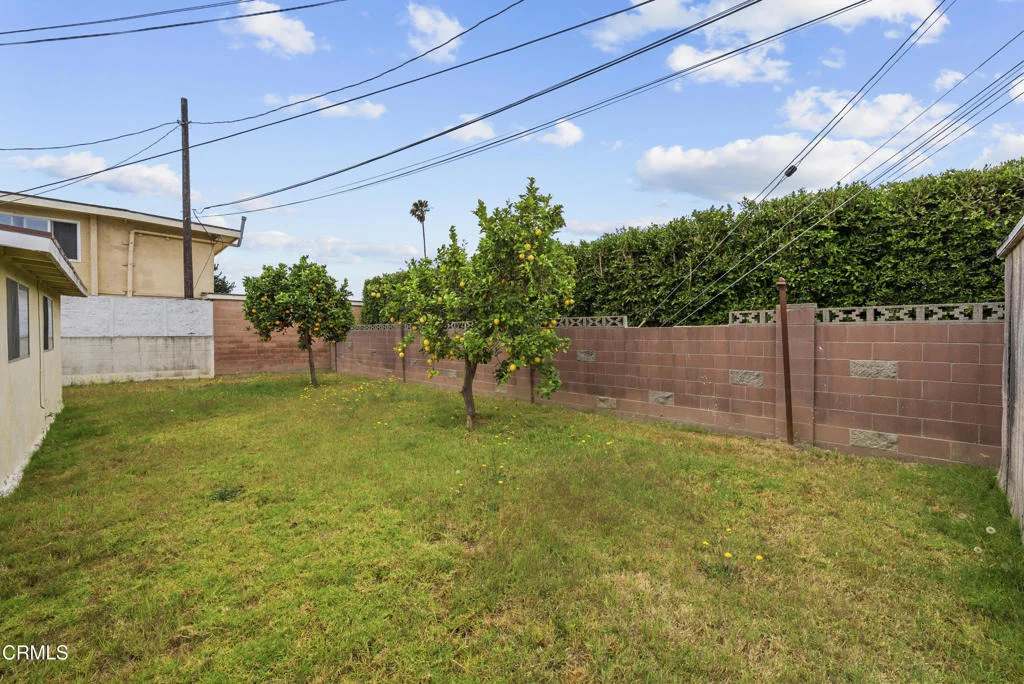 Photo of 1601 S Ventura Road