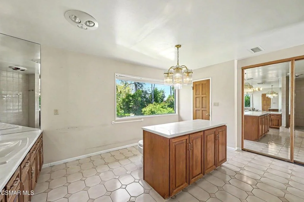 Photo of 195 Avocado Place