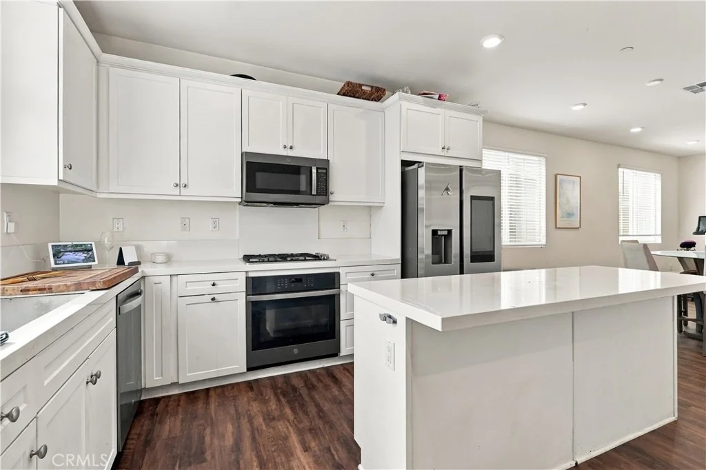 Photo of 881 Pear Court