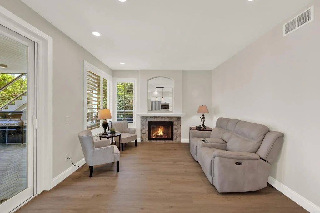 Photo of 948 Honeysuckle Drive