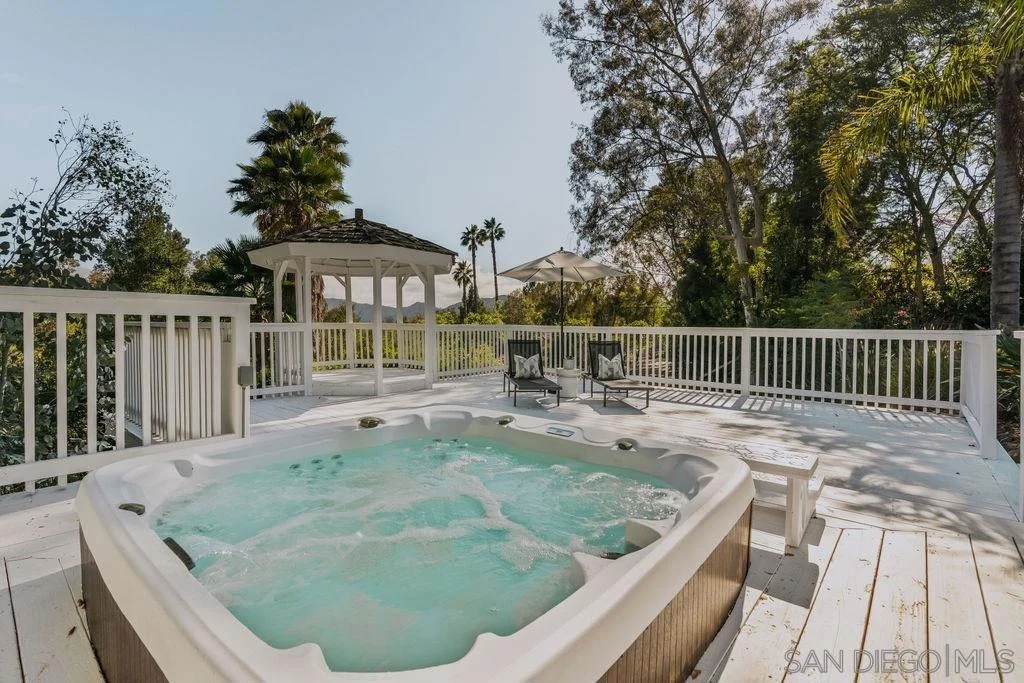 Photo of 1451 Ventana Dr