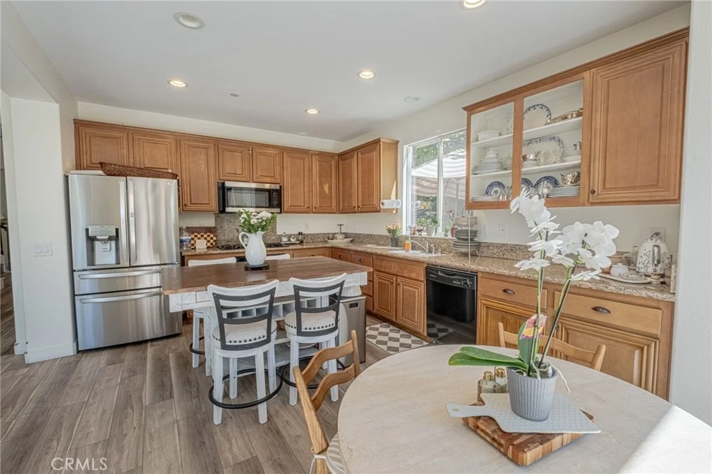 Photo of 596 Hacienda Drive