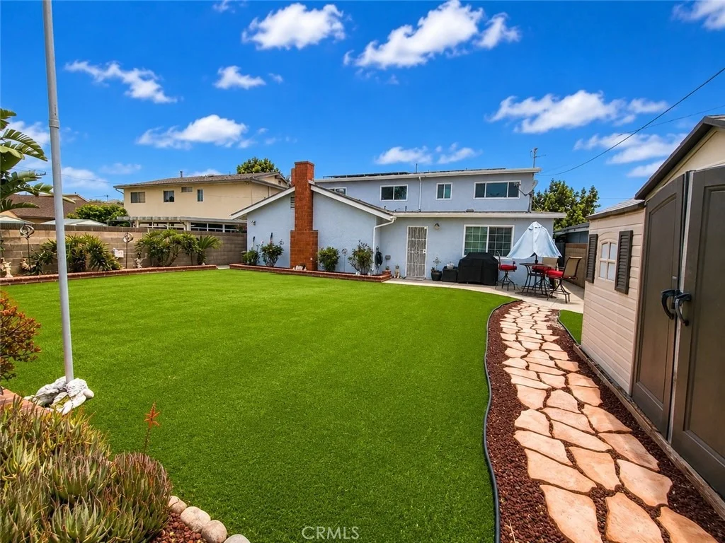 Photo of 15558 Gundry