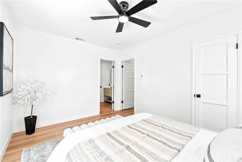 Photo of 8166 Borson
