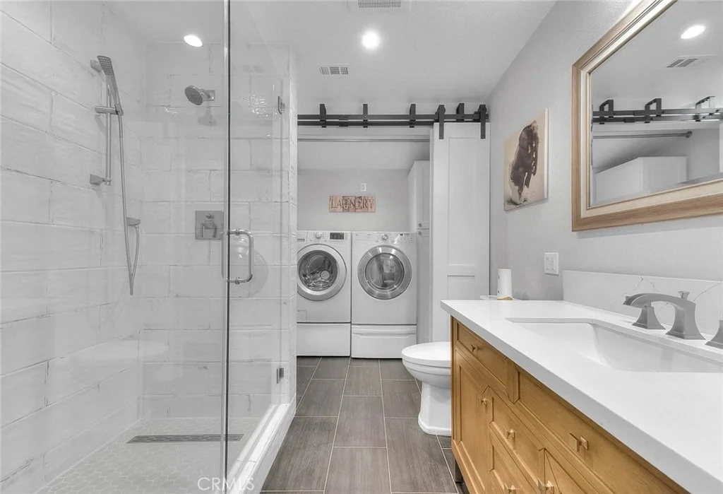 Photo of 5606 Dover Street