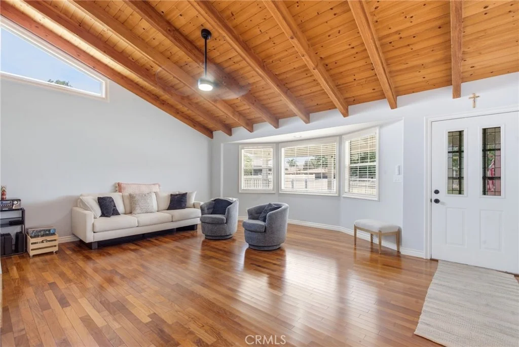 Photo of 4028 Center