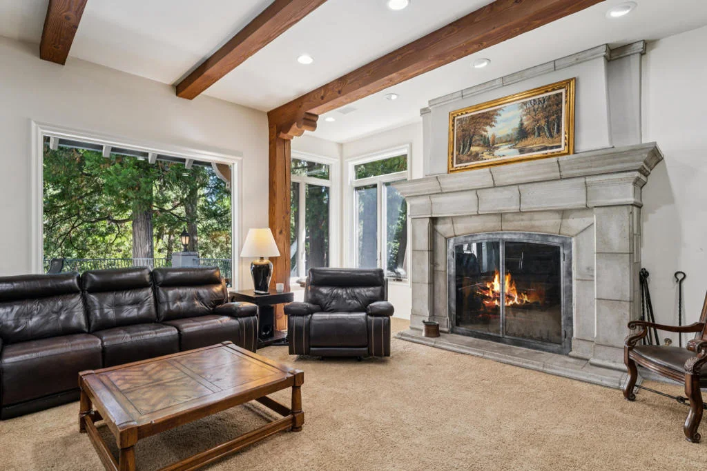 Photo of 391 Cedar Ridge Drive
