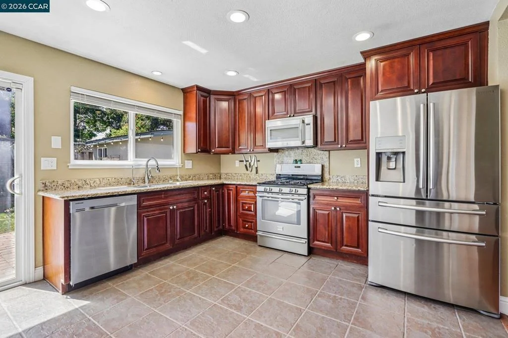 Photo of 3903 Silver Oaks Way