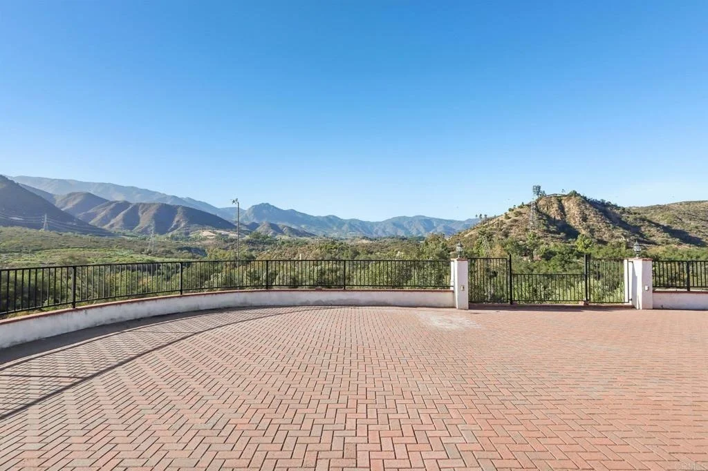 Photo of 39339 De Luz Road