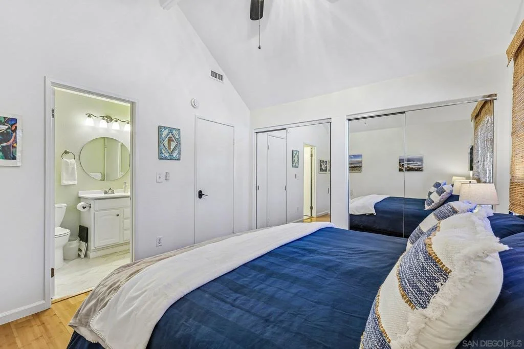 Photo of 10664 Escobar