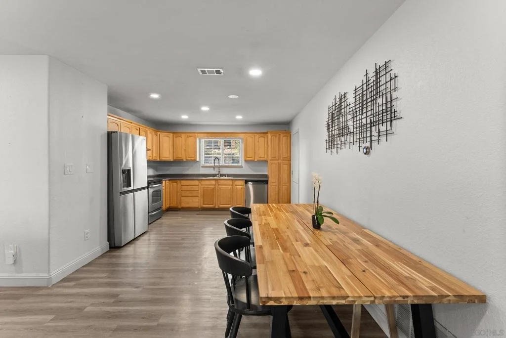 Photo of 9618 Date St