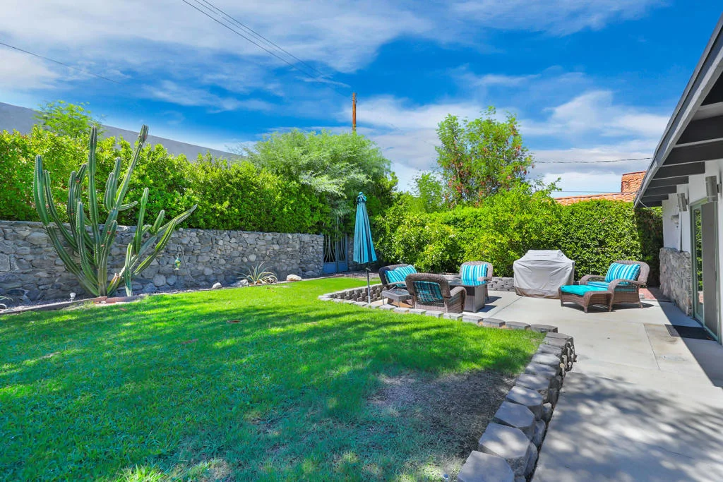 Photo of 54677 Avenida Diaz