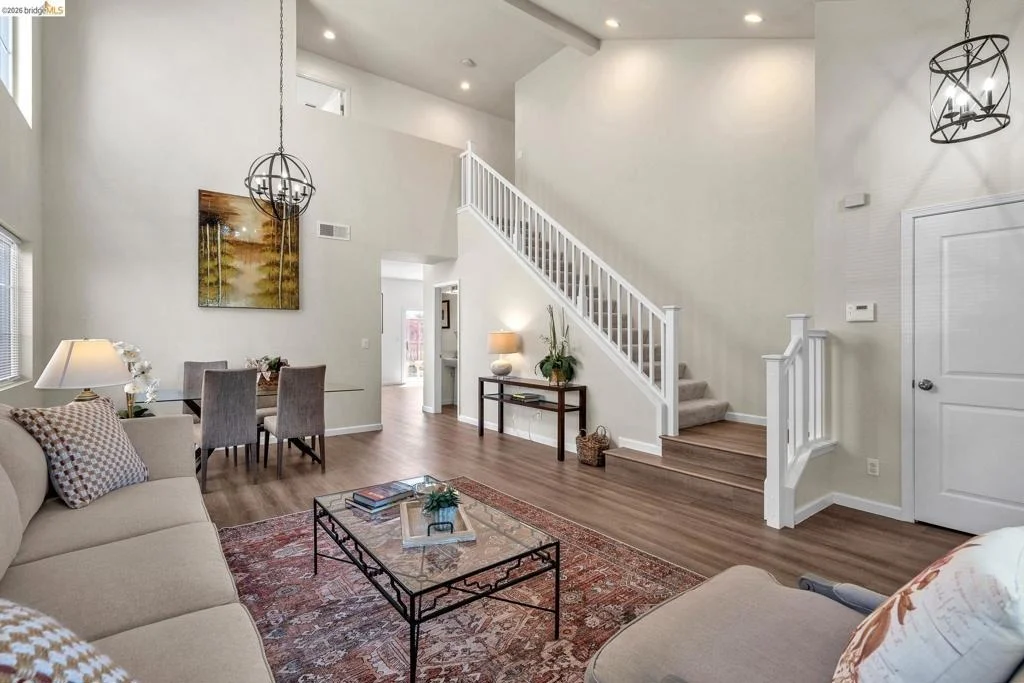 Photo of 544 Pine Creek Cir