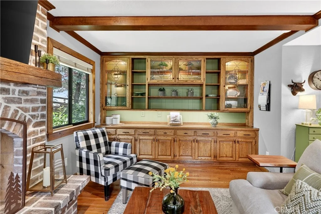 Photo of 360 Riviera Drive