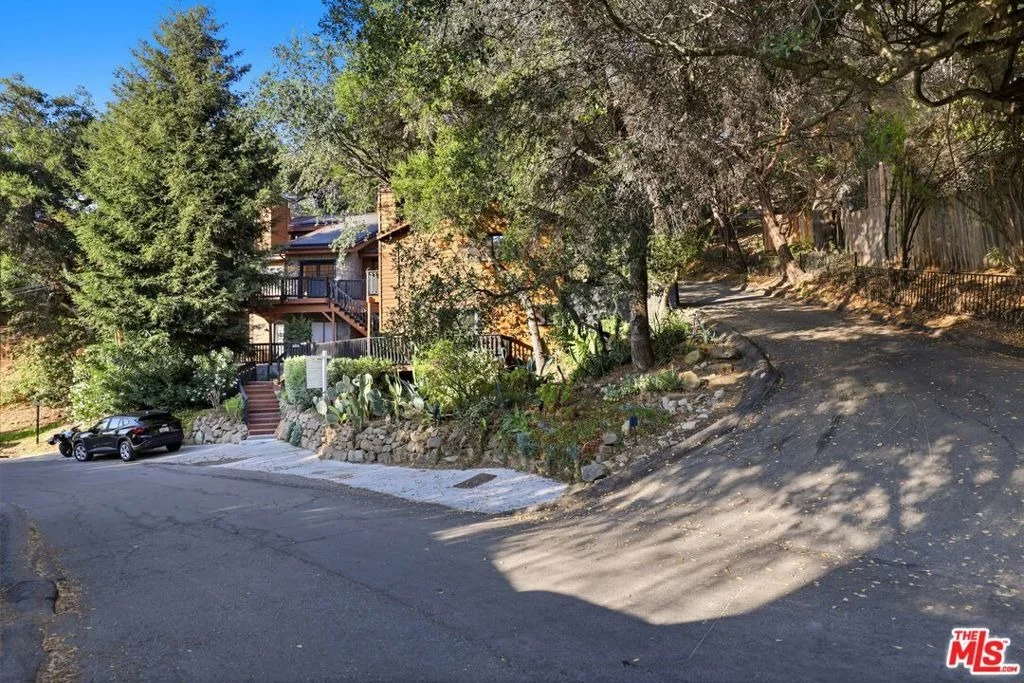 Photo of 178 Muerdago Road