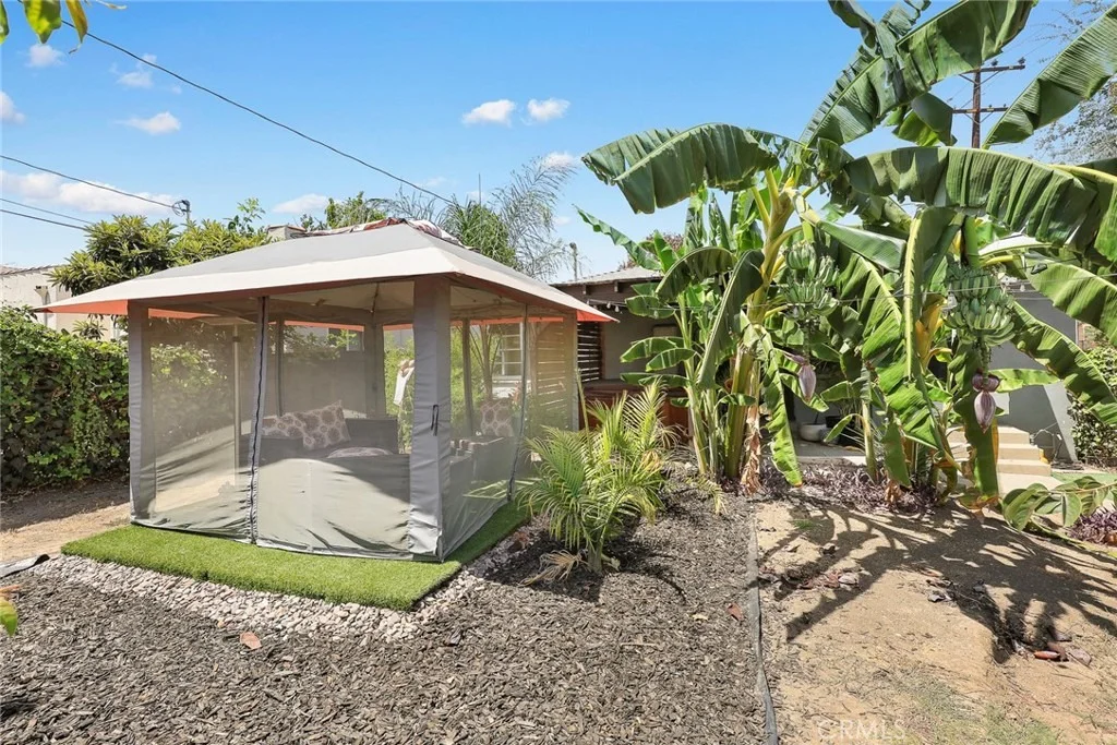 Photo of 2500 Carlos St