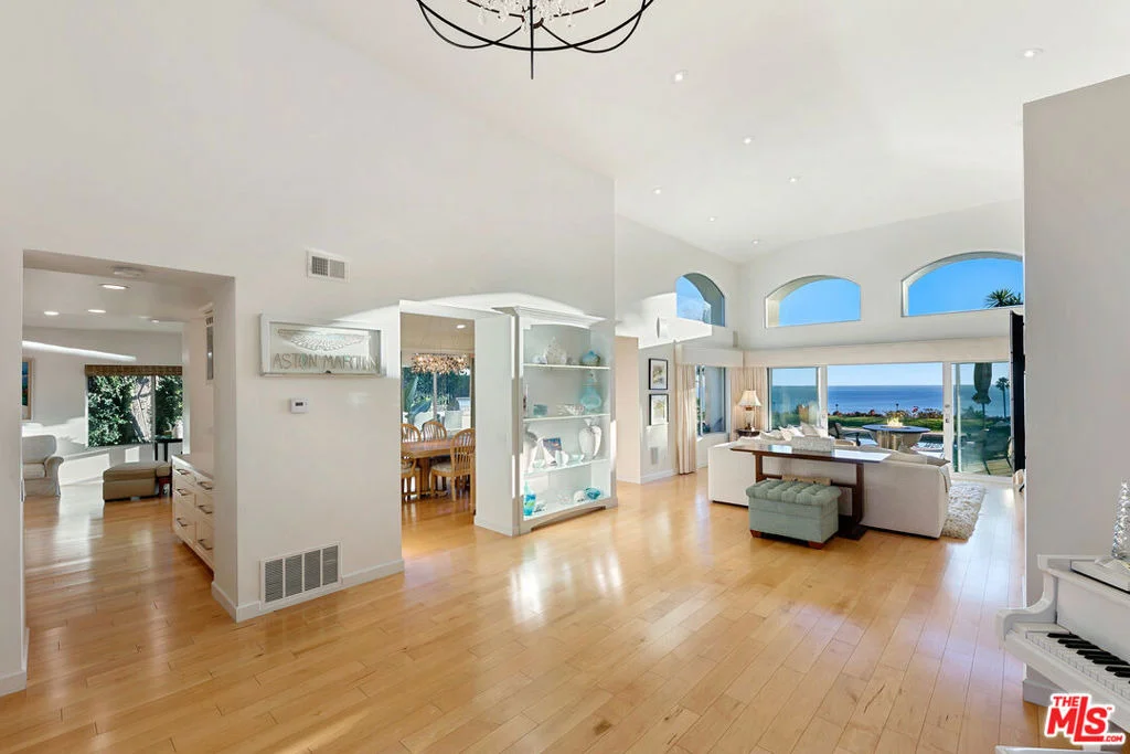 Photo of 24518 Vantage Point Terrace