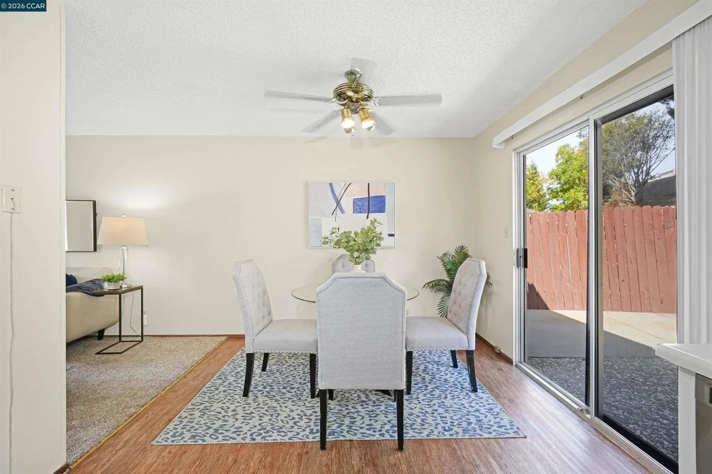 Photo of 2506 Henry Ave
