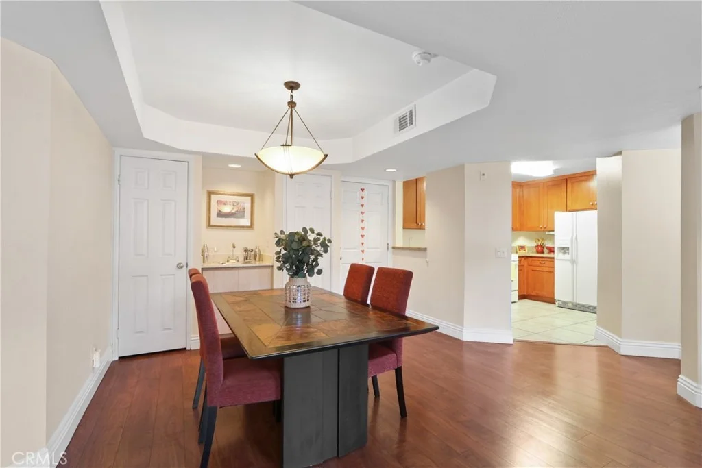 Photo of 801 Pine Ave. #310