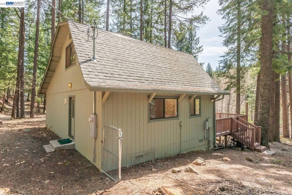 Photo of 121 Mountain Aire Ln