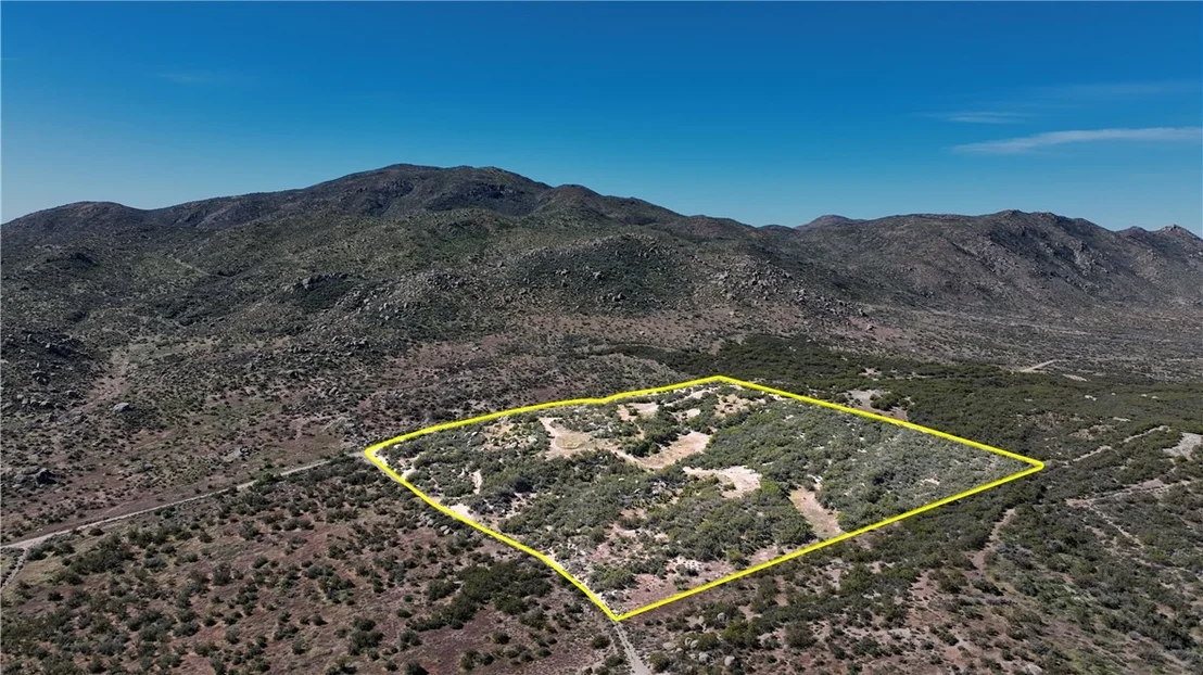 Photo of 55355 Tule Peak Road