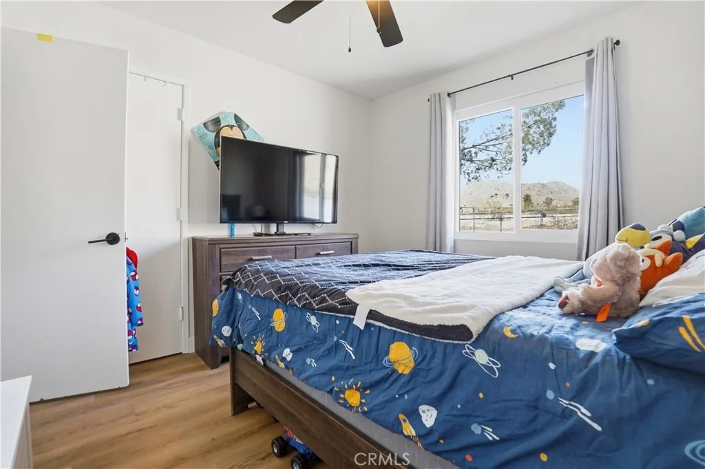 Photo of 23921 South