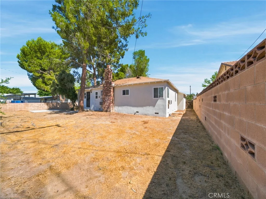 Photo of 1156 W Avenue J7