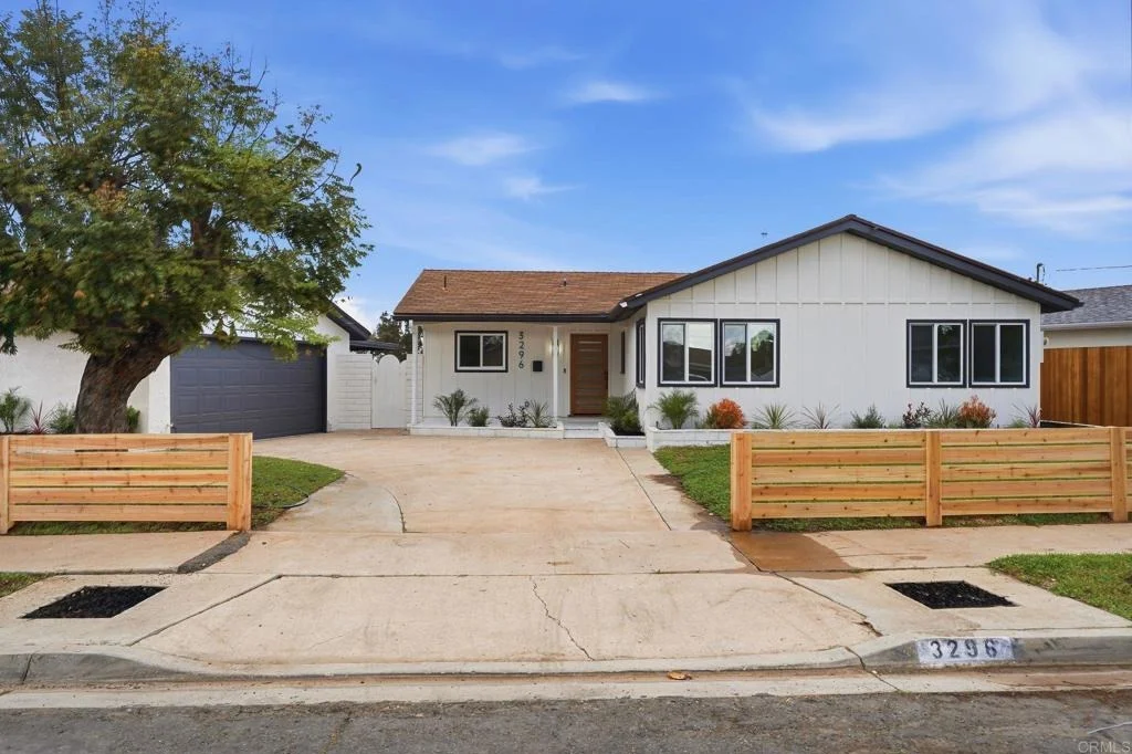 Photo of 3296 Via Bartolo