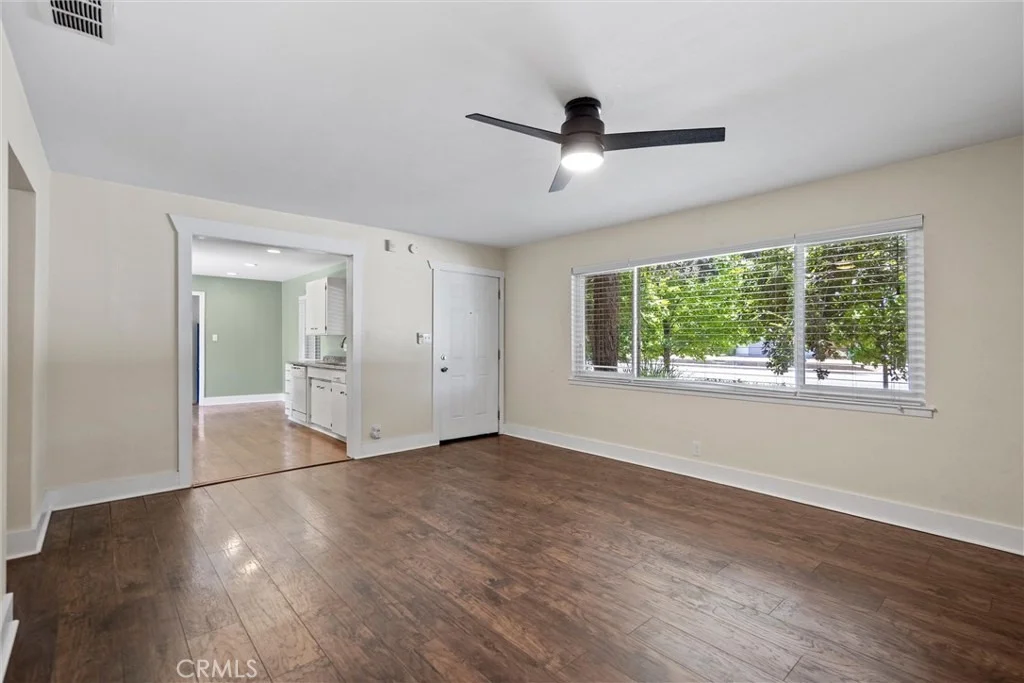 Photo of 598 East Avenue