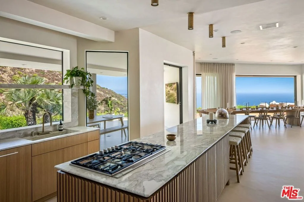 Photo of 4310 Encinal Canyon Road