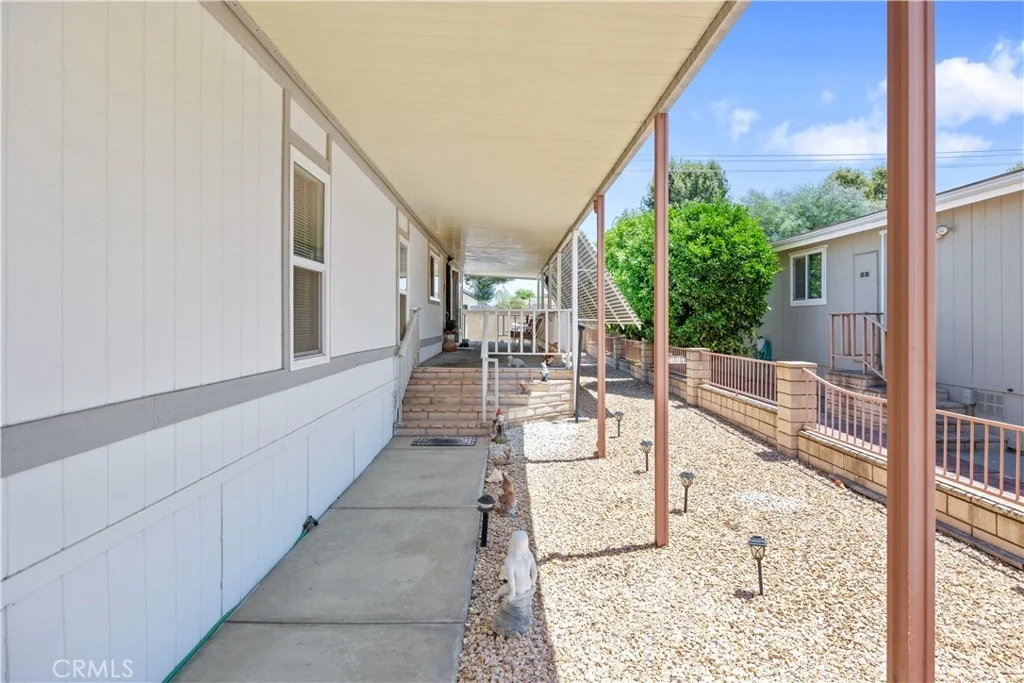 Photo of 1298 Bishop
