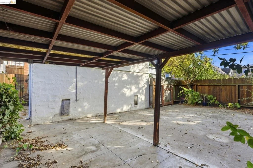 Photo of 2901 Sheffield Ave