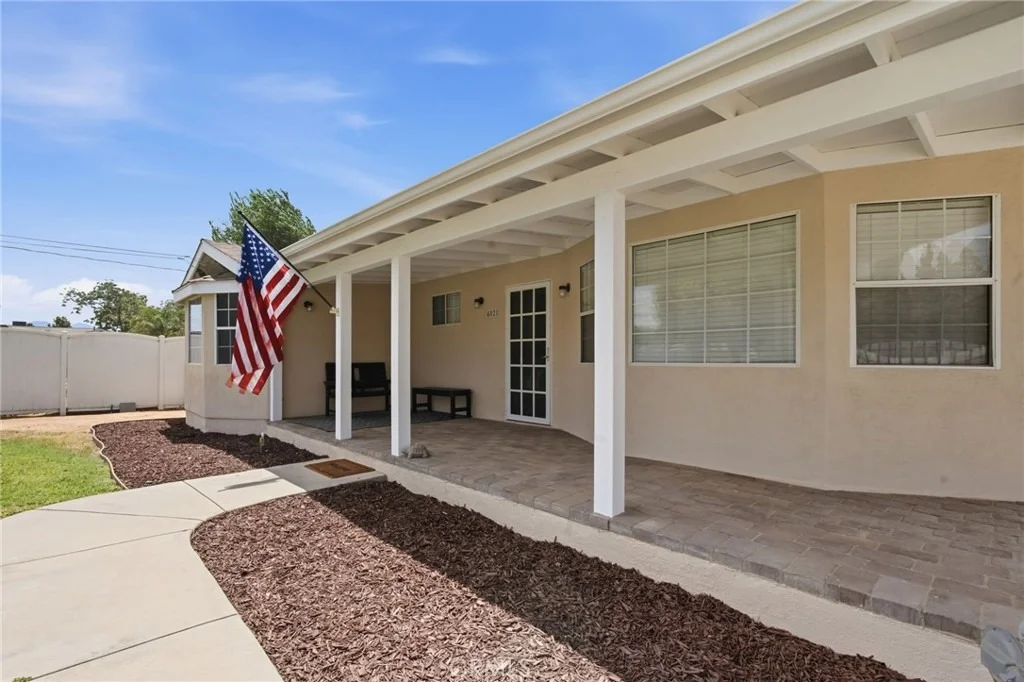 Photo of 4028 Center