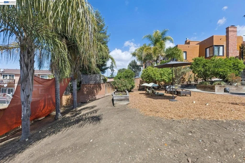 Photo of 8233 Golf Links Rd